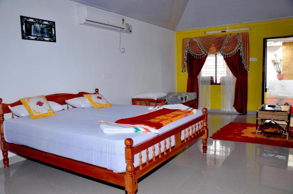 Keratheeram Beach Resort Varkala Bagian luar foto