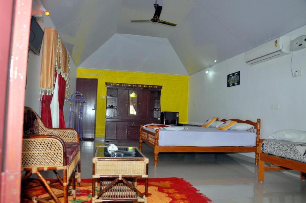 Keratheeram Beach Resort Varkala Bagian luar foto