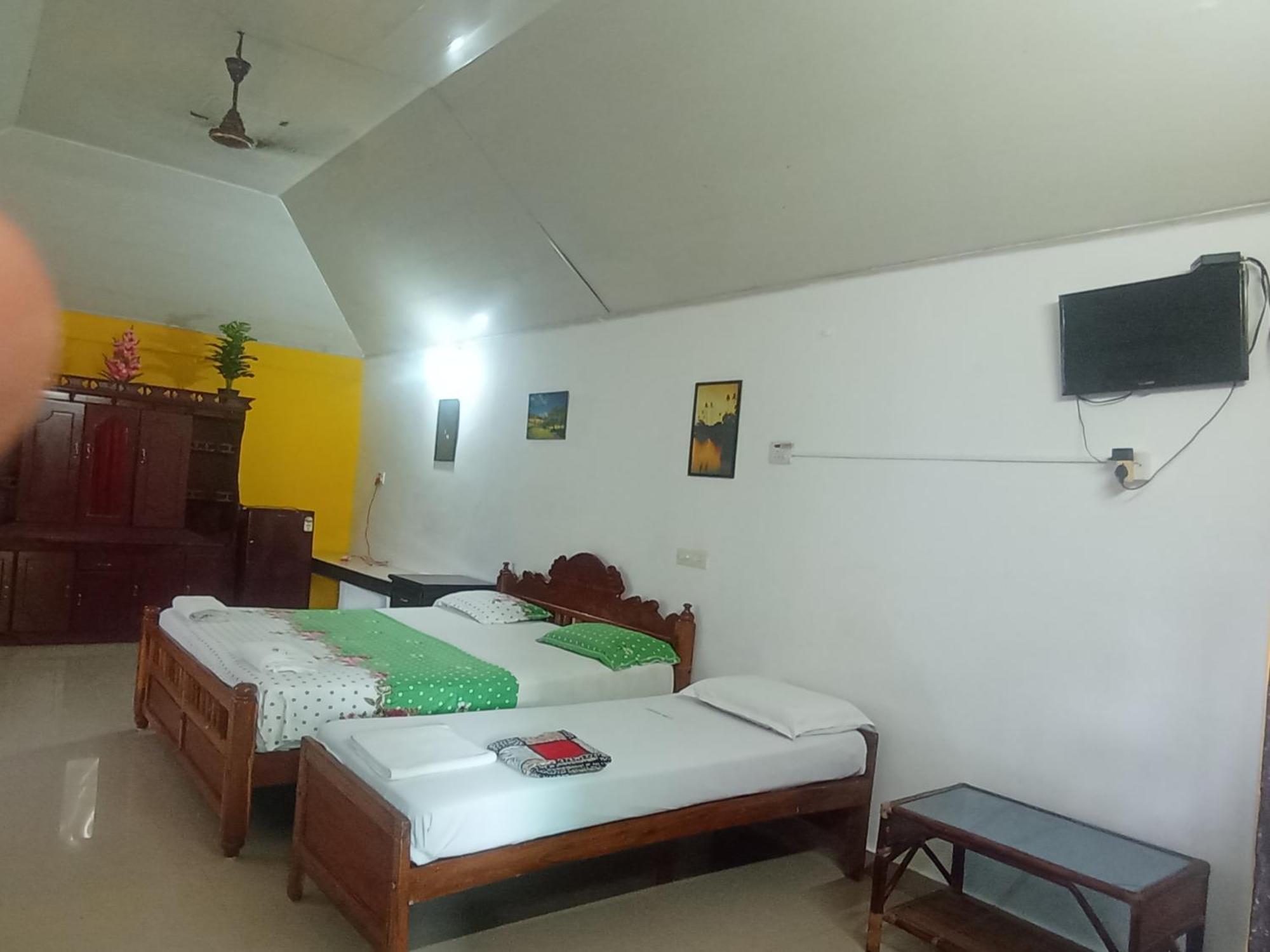 Keratheeram Beach Resort Varkala Ruang foto