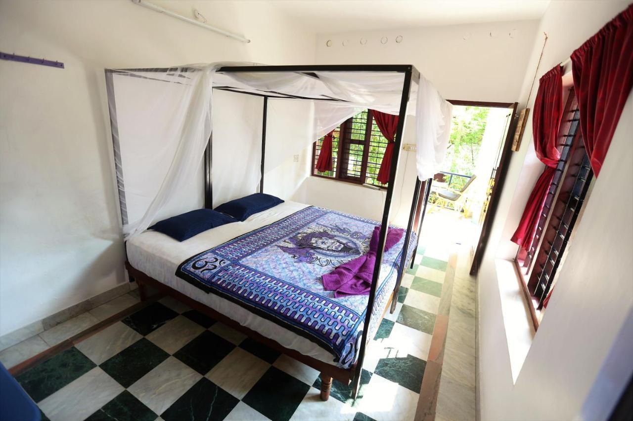 Keratheeram Beach Resort Varkala Bagian luar foto